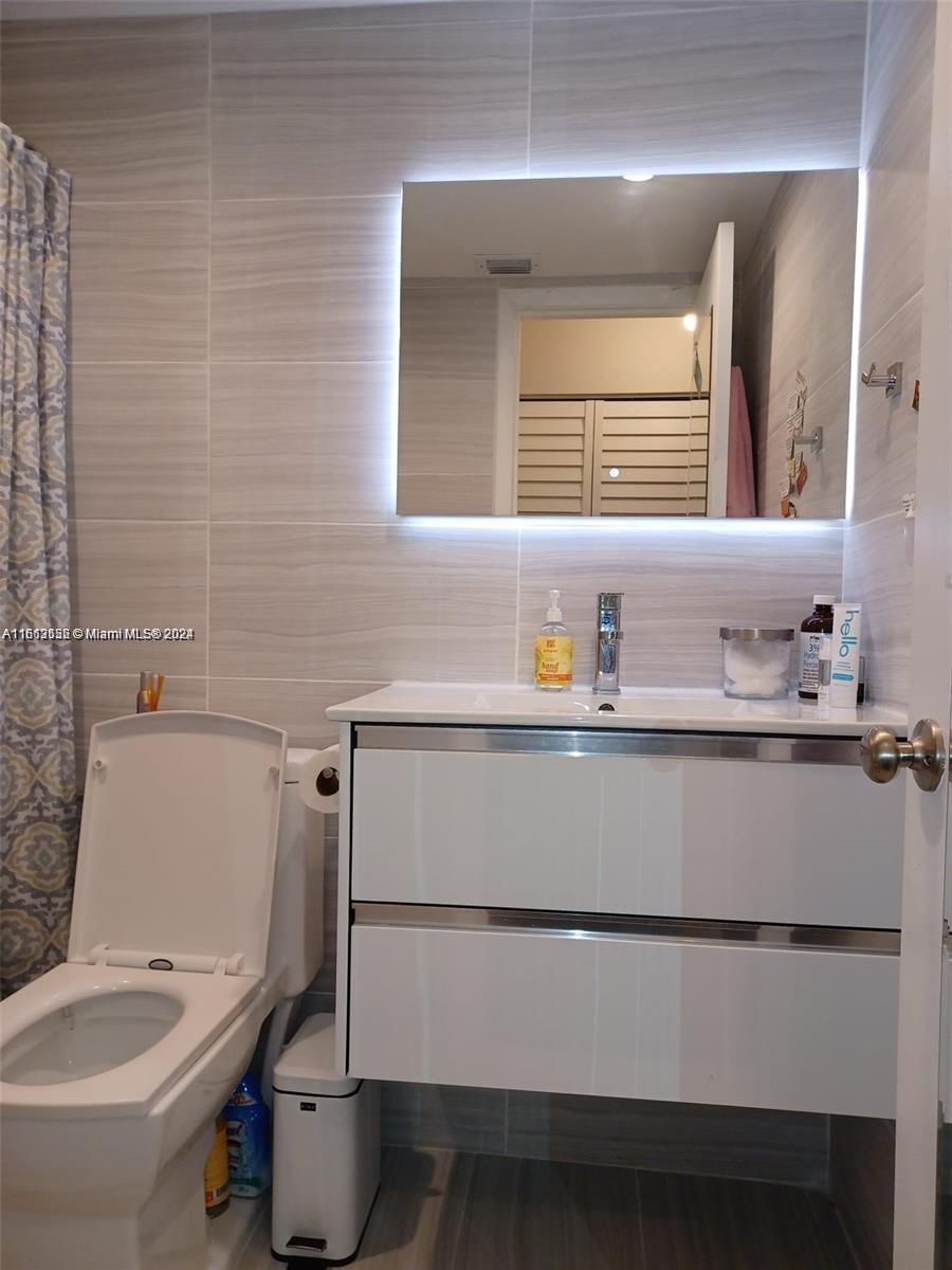 OMEGA CONDO NO 7 - Residential