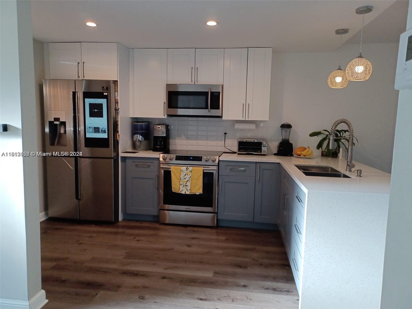 OMEGA CONDO NO 7 - Residential