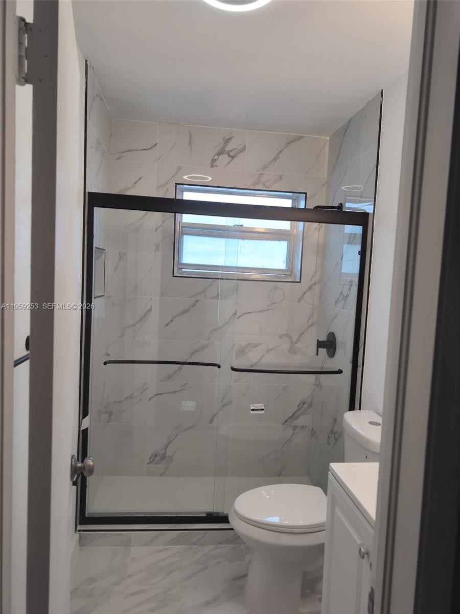 HOLLYWOOD - Residential Lease