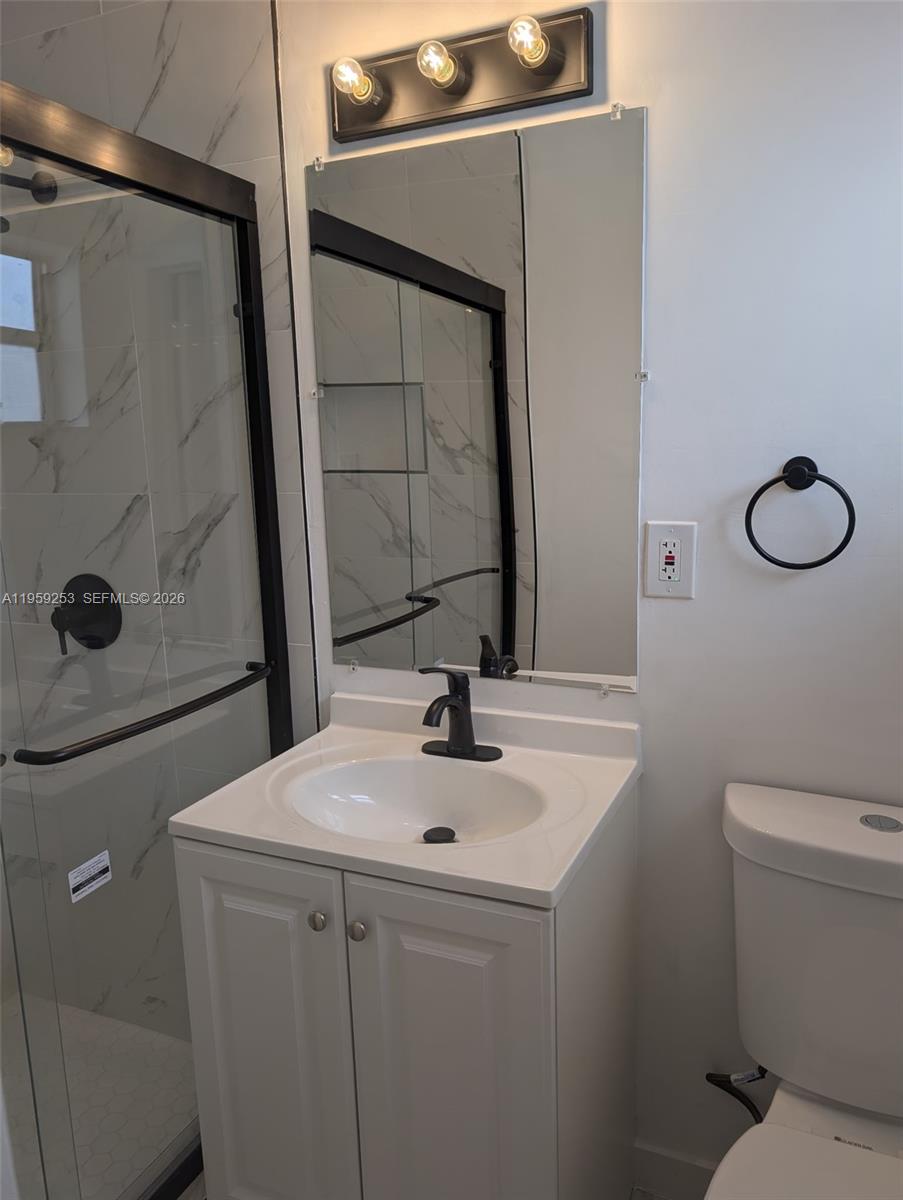 HOLLYWOOD - Residential Lease