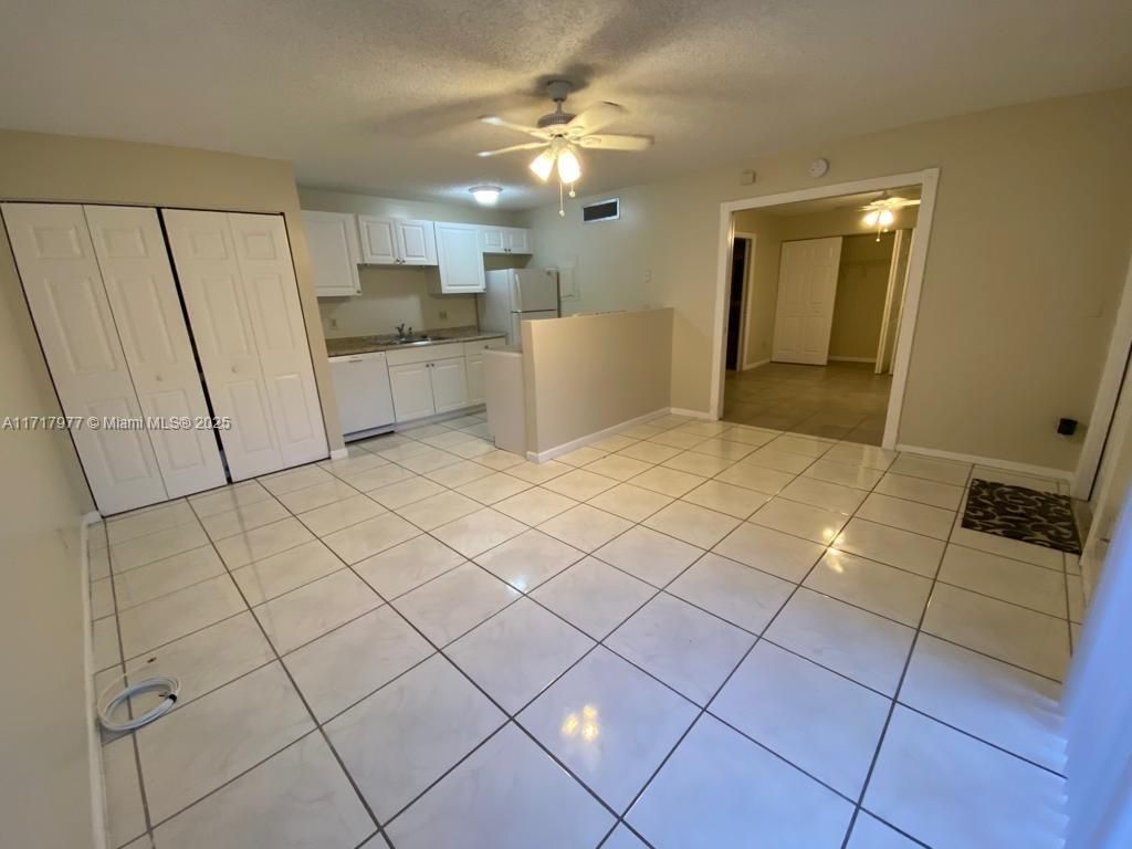 Photo of 629 Executive Center Dr #J203, West Palm Beach, FL 33401 (MLS # A11717977)