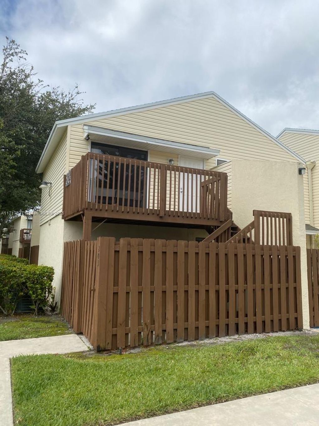 Photo of 629 Executive Center Dr #J203, West Palm Beach, FL 33401 (MLS # A11717977)
