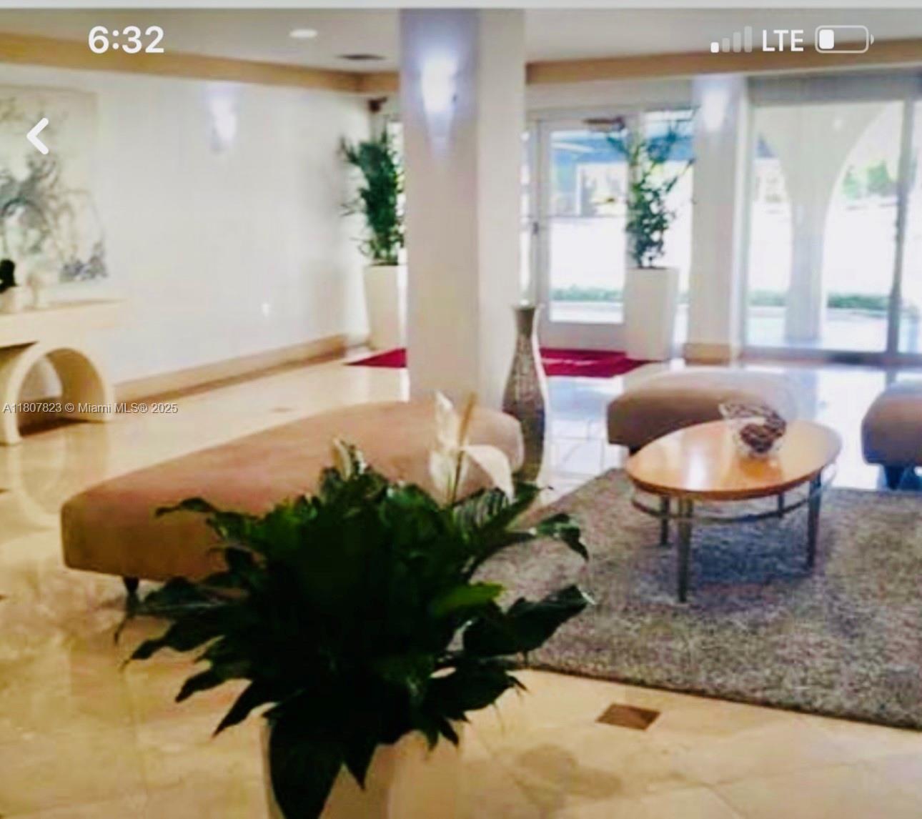 1455 N Treasure Dr 4M