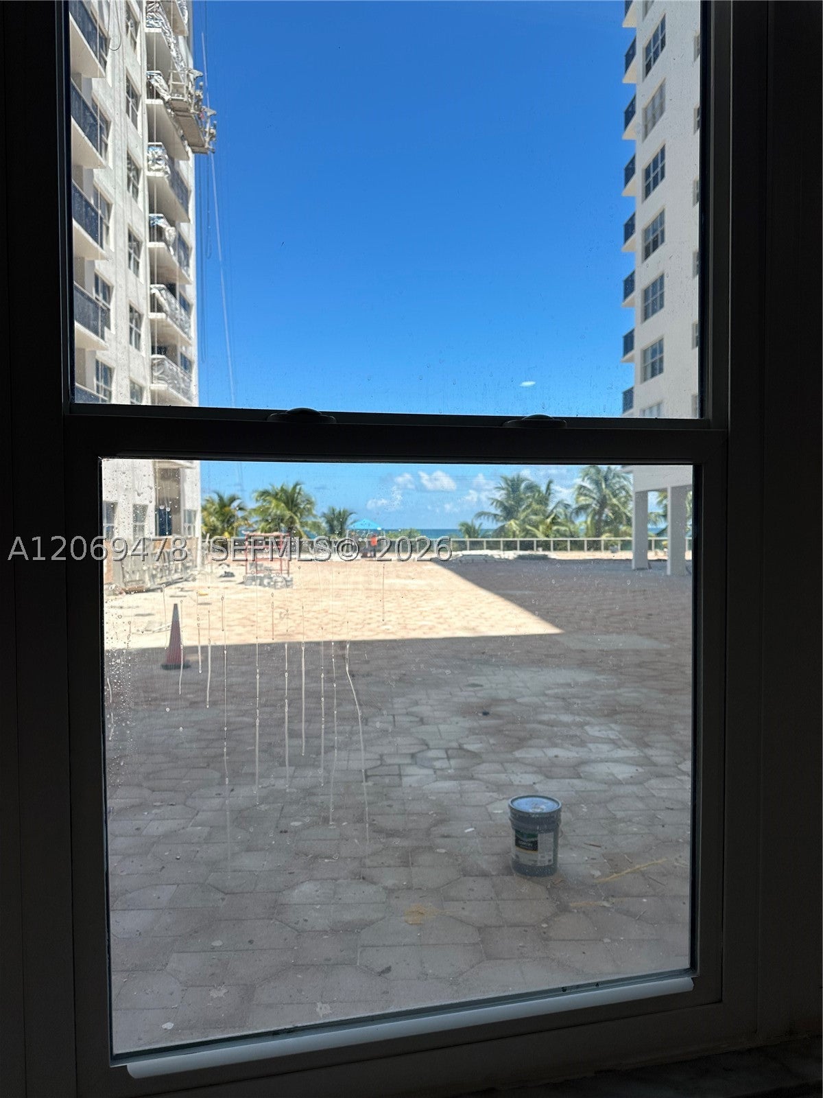 6039 Collins Ave 310
