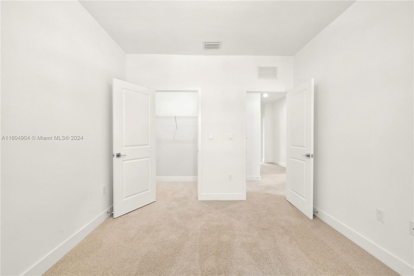 MERRICK SQUARE - Residential Lease