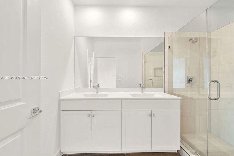 MERRICK SQUARE - Residential Lease