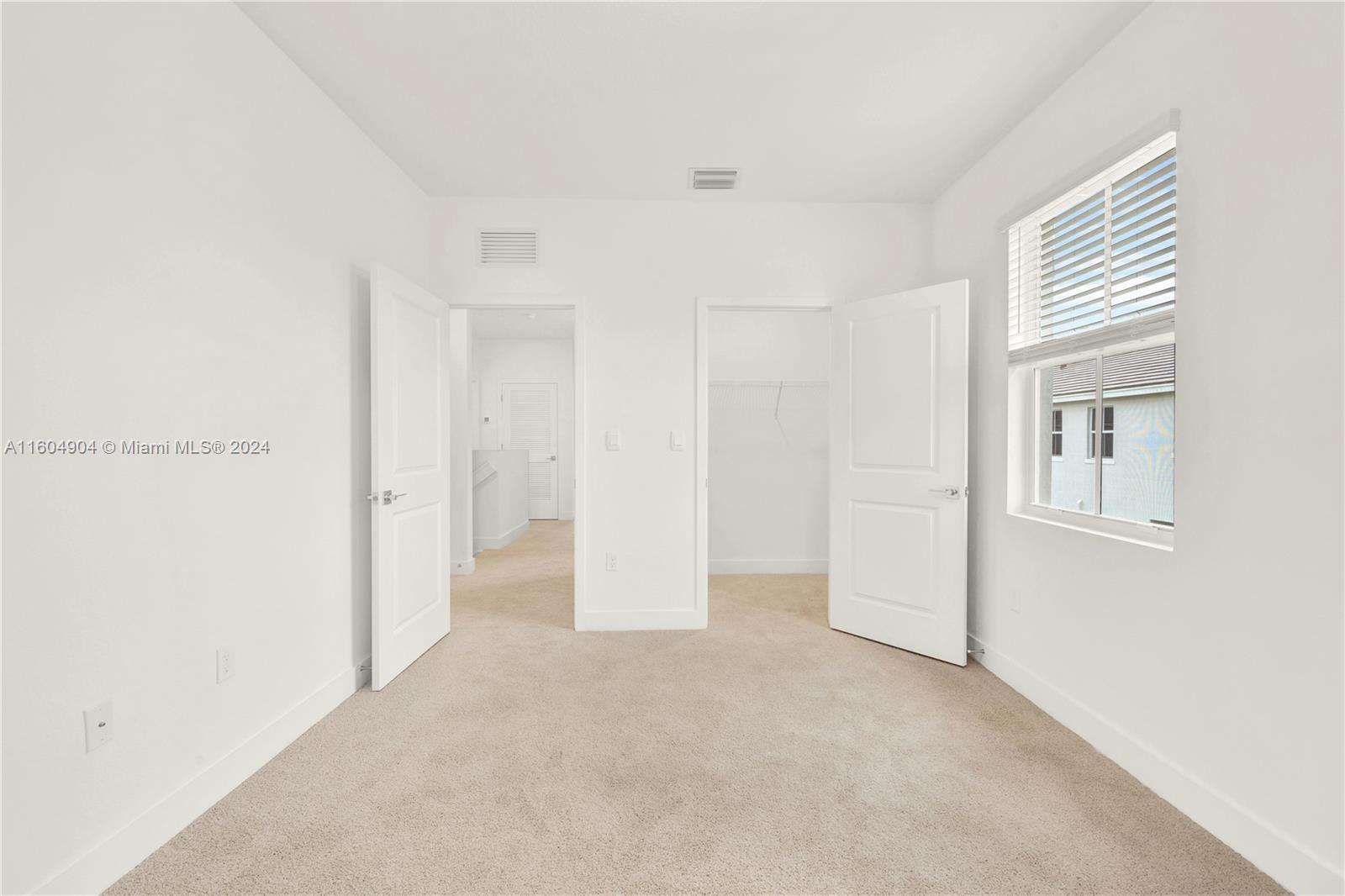 MERRICK SQUARE - Residential Lease