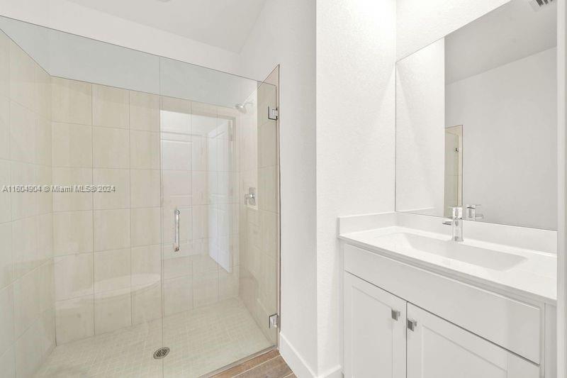 MERRICK SQUARE - Residential Lease