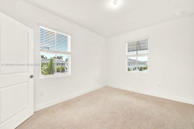 MERRICK SQUARE - Residential Lease