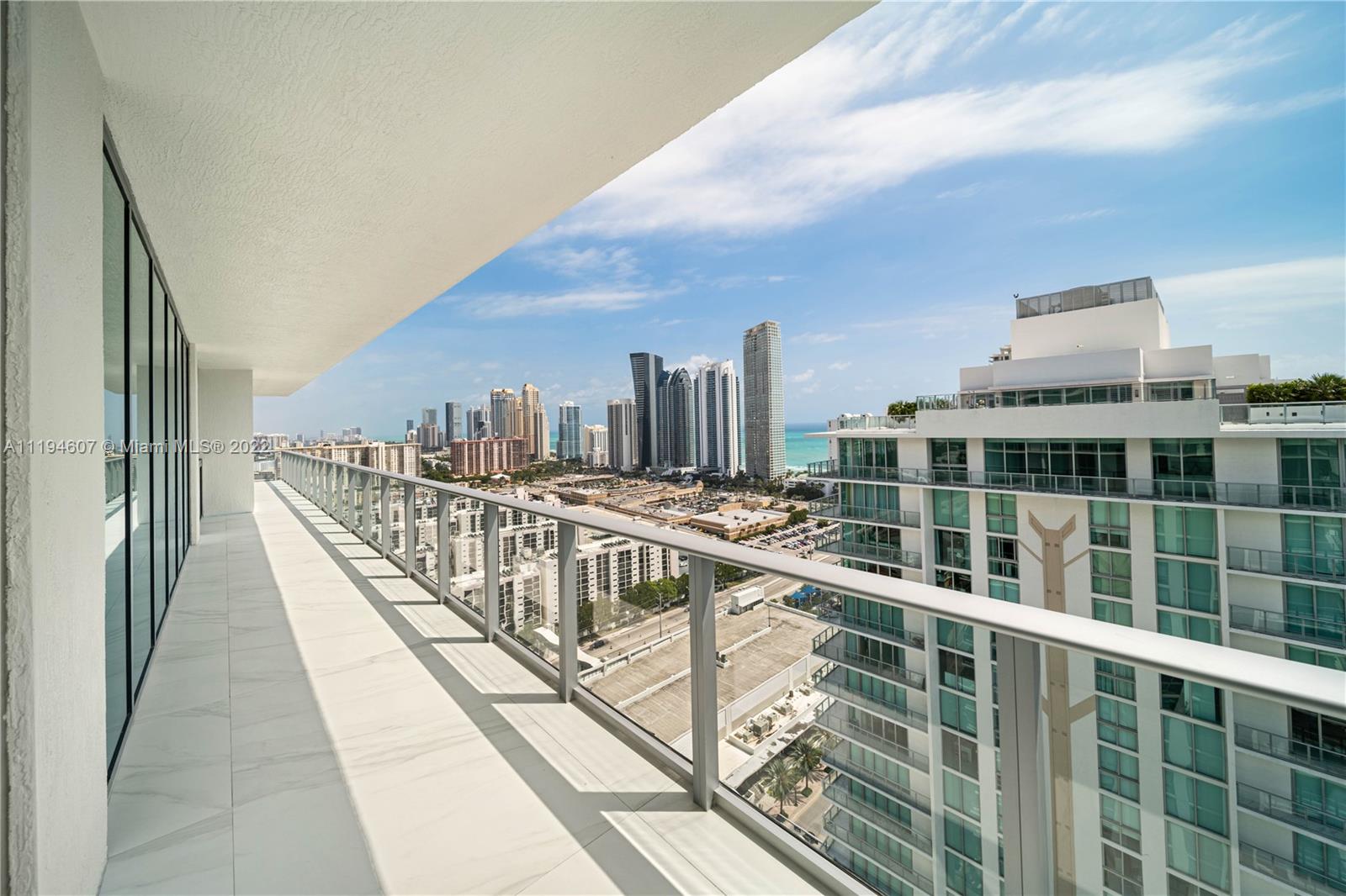 PARQUE TOWERS CONDO - Residential