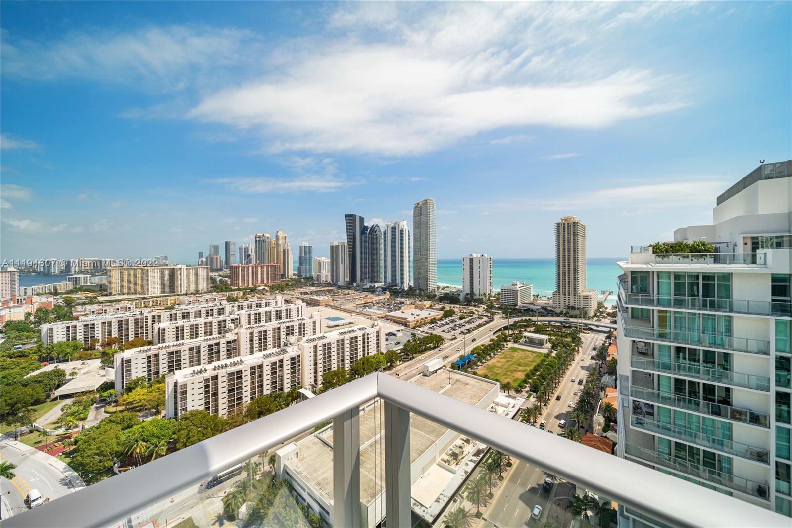 PARQUE TOWERS CONDO - Residential