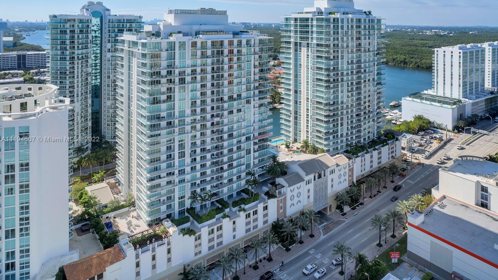 PARQUE TOWERS CONDO - Residential
