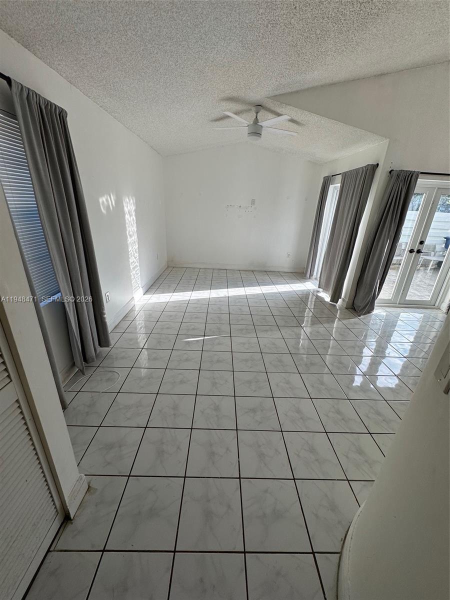 VILG HOMES COUNTRY WALK C - Residential