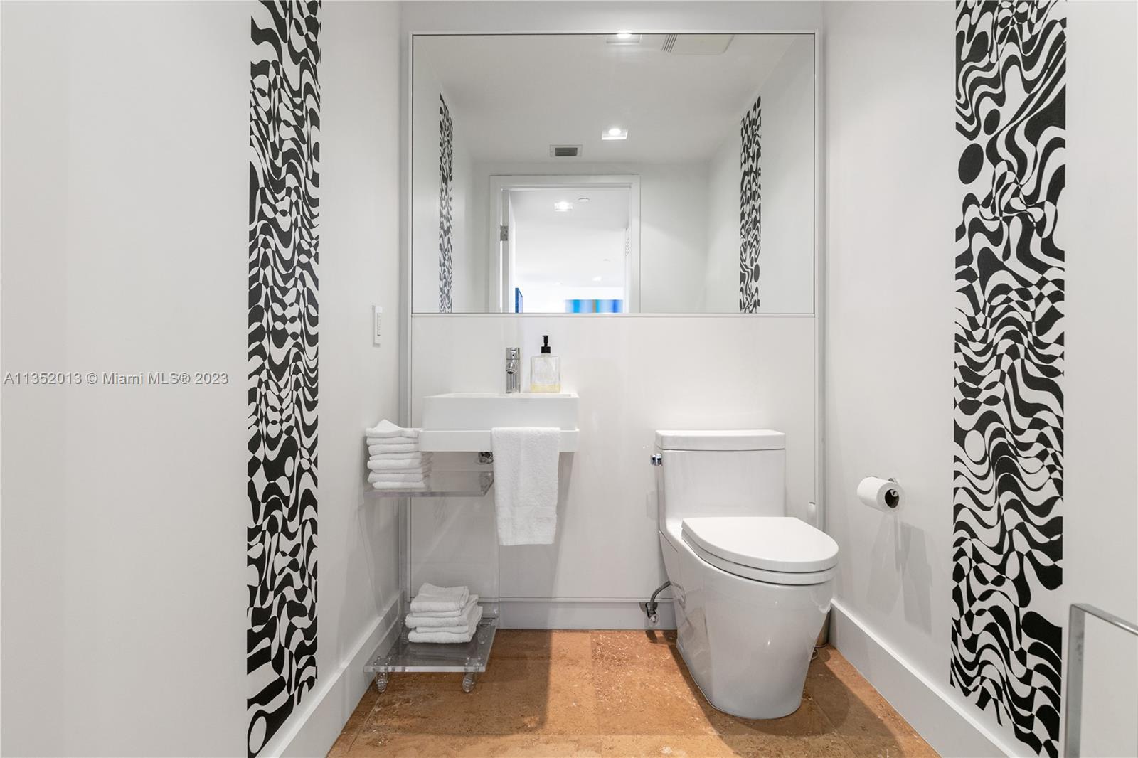 MEI CONDO - Residential