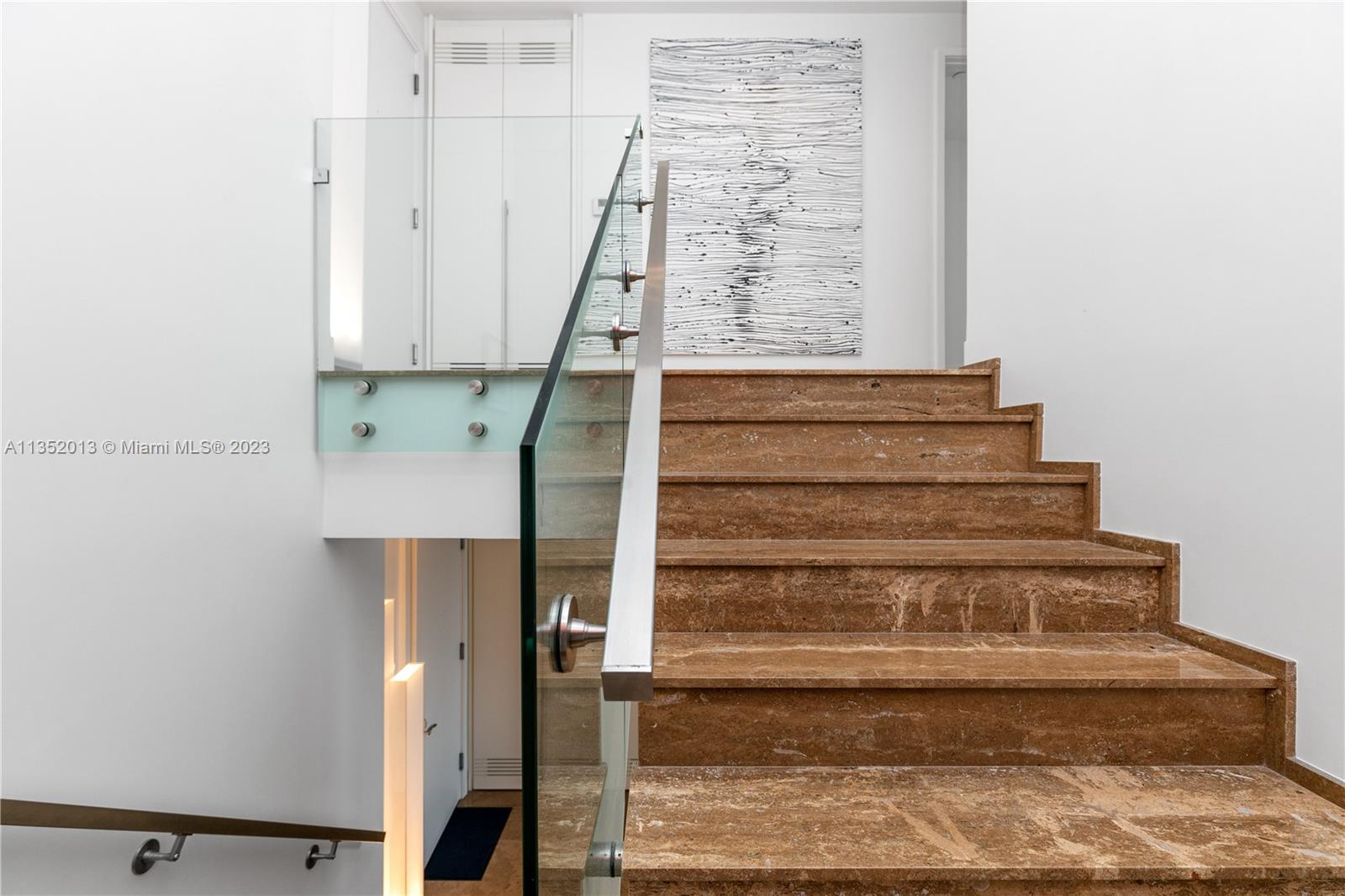 MEI CONDO - Residential