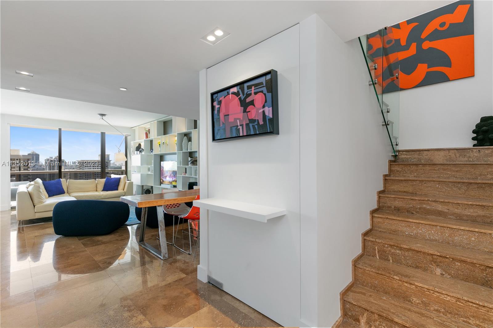 MEI CONDO - Residential