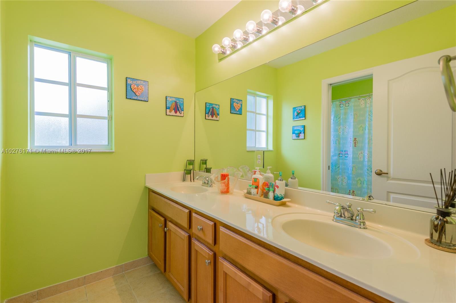 Mandarin Lakes - Residential Lease