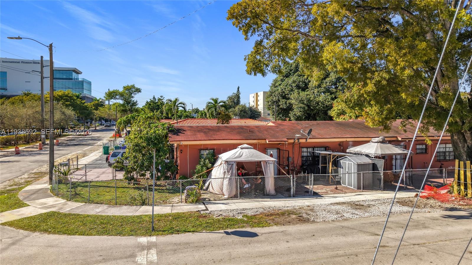 LOQUAT FARM - Residential Income