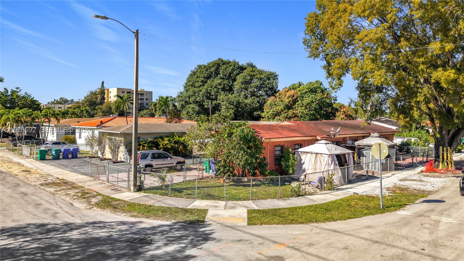 LOQUAT FARM - Residential Income