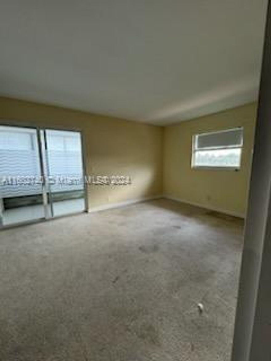***** BONUS OF $1,000 FOR BUYER'S AGENT THAT BRING A FULL PRICE OFFER****  Motivated seller. Beautifully maintained 1 bedroom, 1.5 bathroom second floor unit in the desirable 55+ community of Kings Point in Delray Beach. This could be perfect for your retirement home or seasonal vacation spot! Tile floors throughout. Enclosed porch with washer & dryer. Unit is steps to your assigned parking space. Resort style community with shuttle, clubhouses, activities, special events theatre, live entertainment, indoor resistance pool, lap pool, library, heated pools, tennis courts, pickleball, golf course, cafe, bistro, beauty shop all onsite! Close to shopping & restaurants.