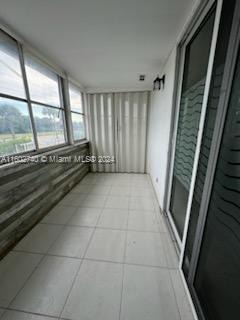 KINGS POINT SAXONY CONDOS - Residential