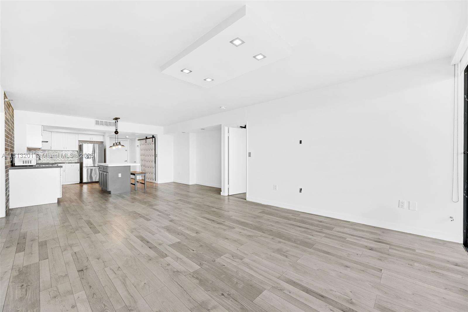 WATERVIEW CONDO - Residential