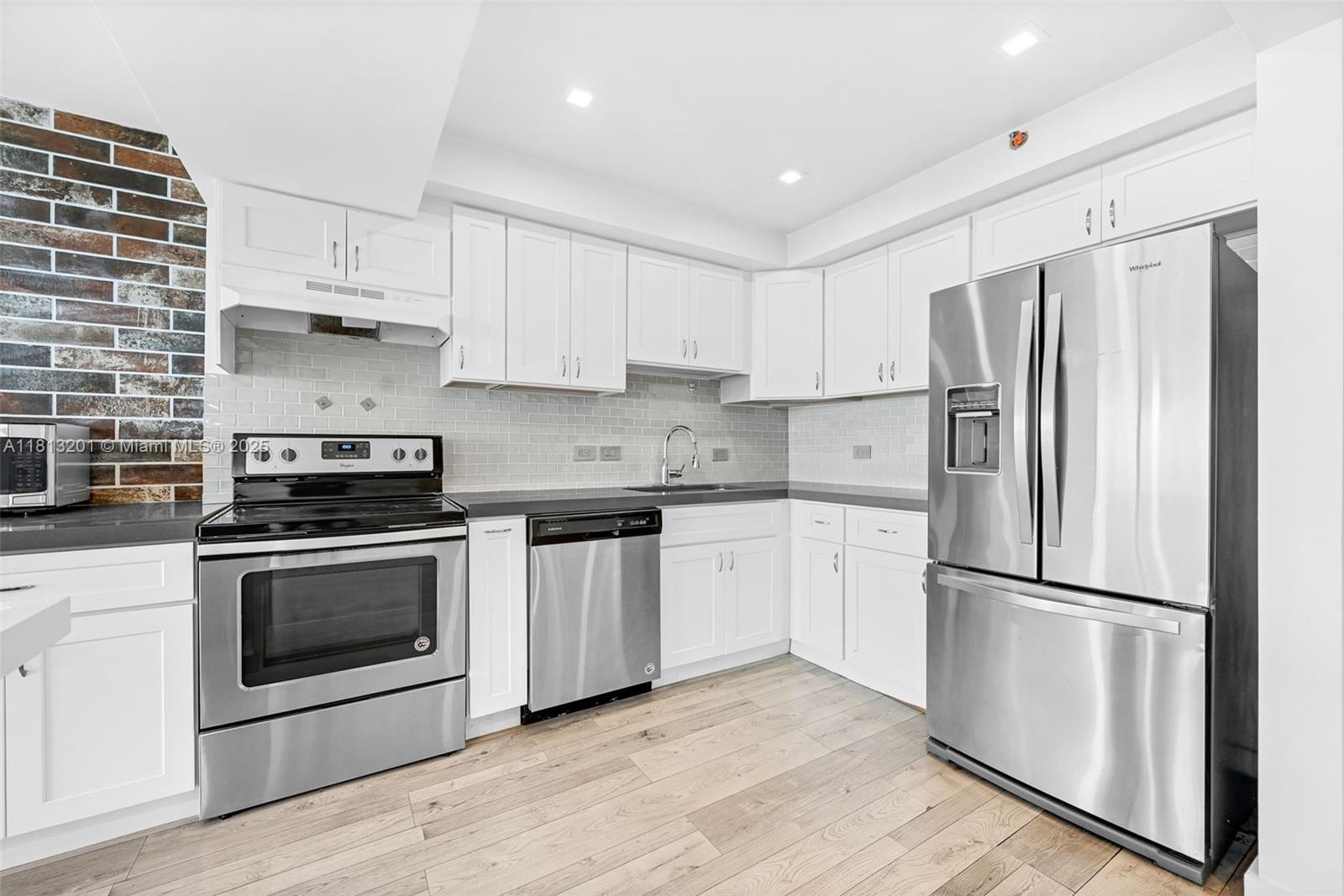 WATERVIEW CONDO - Residential