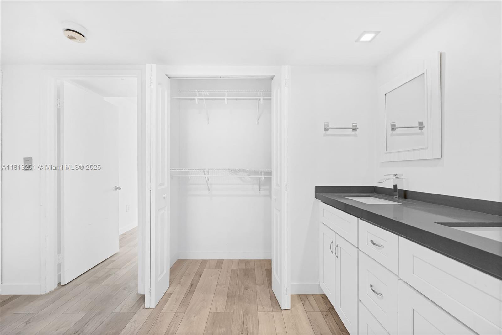 WATERVIEW CONDO - Residential