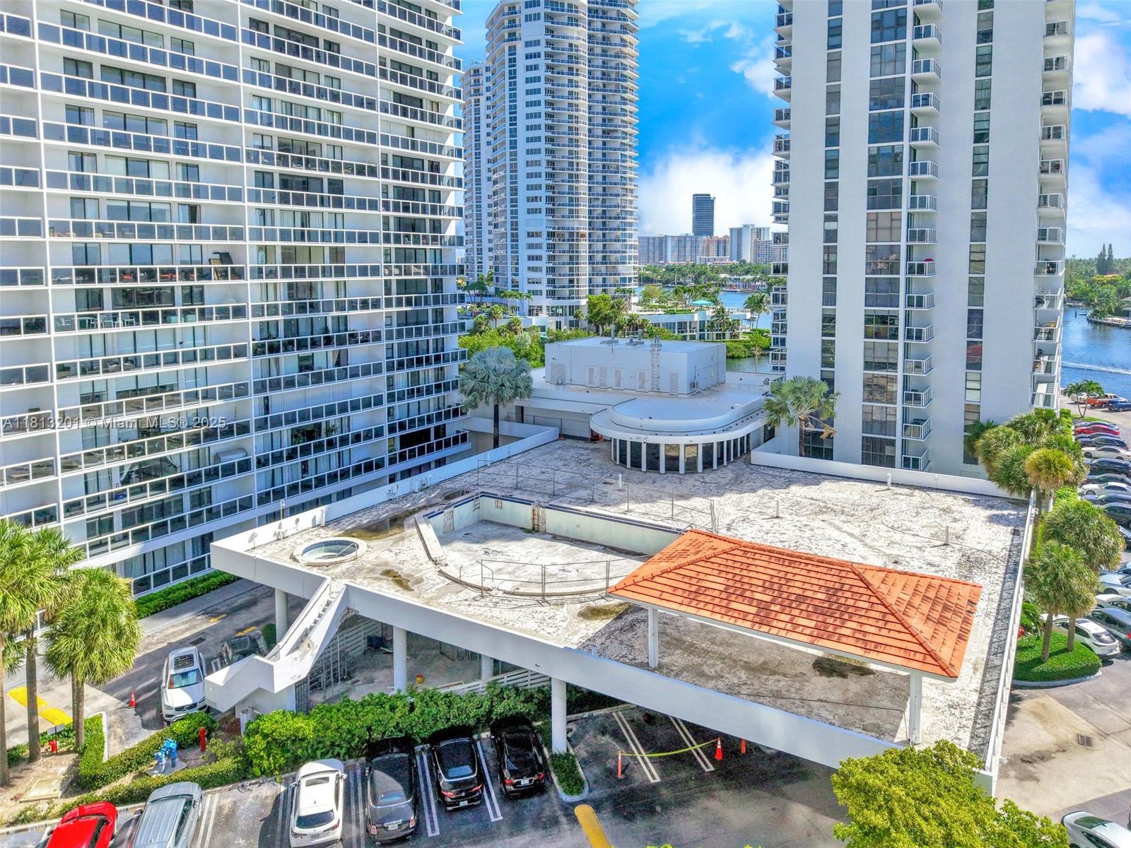 WATERVIEW CONDO - Residential