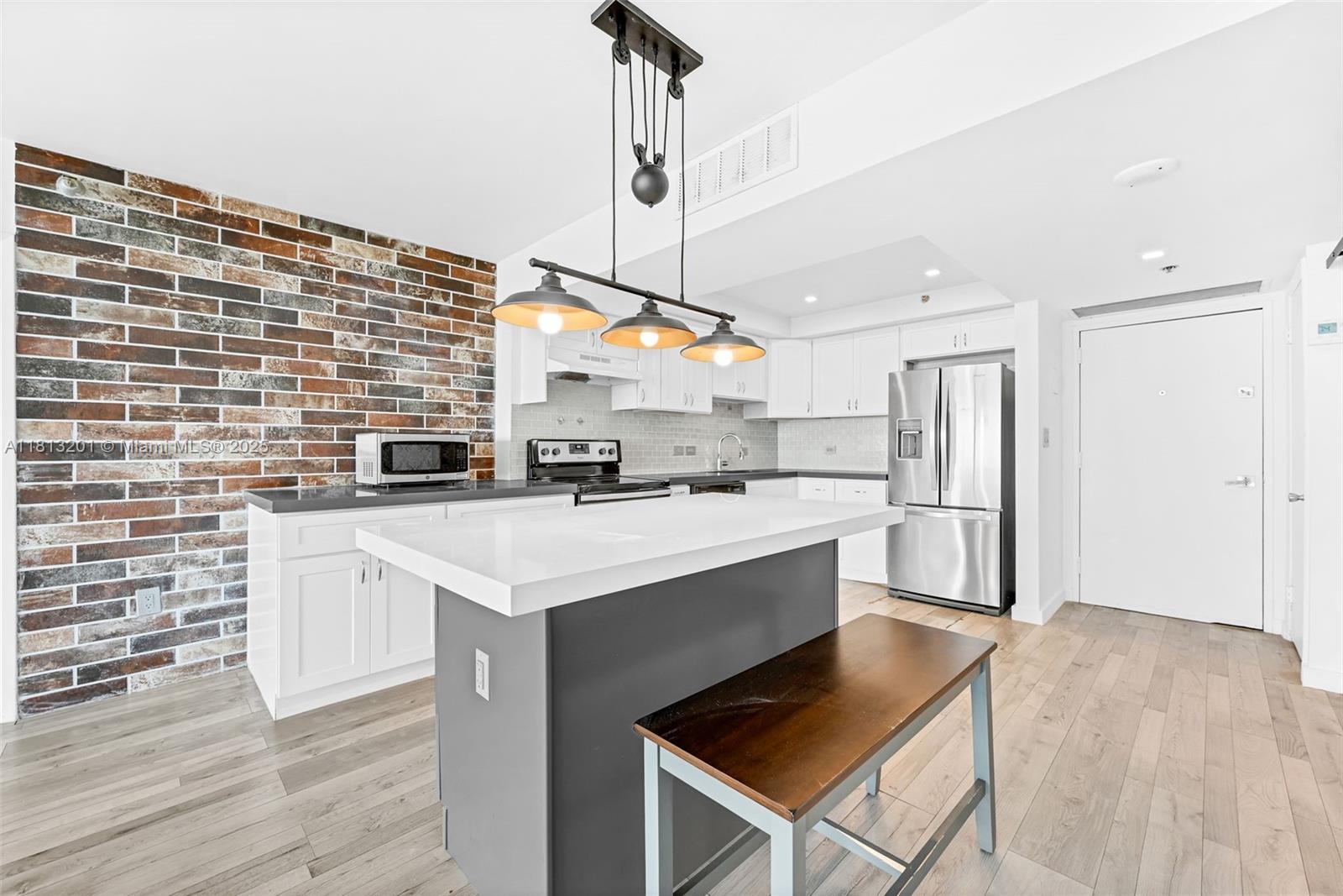 WATERVIEW CONDO - Residential