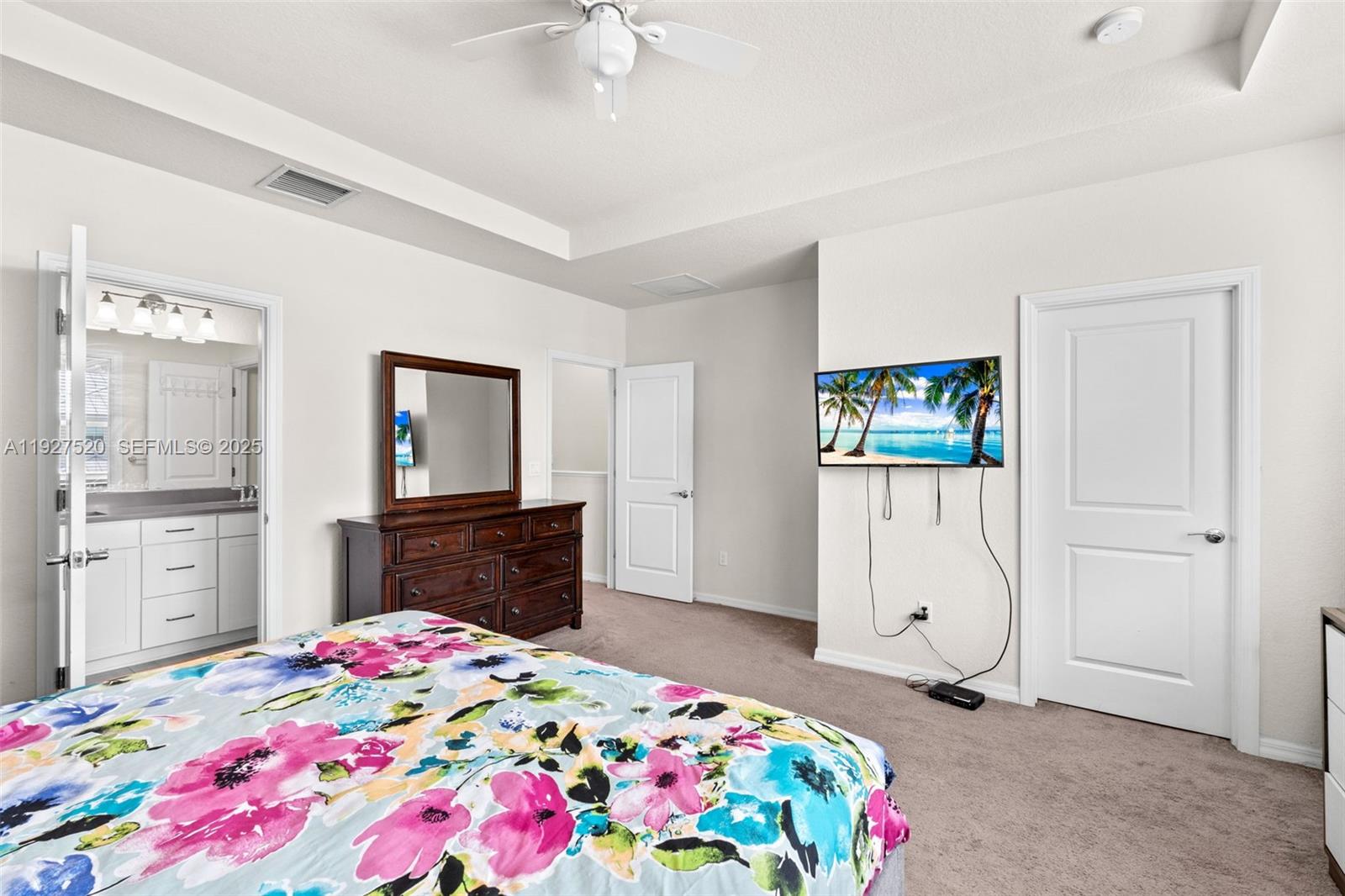 HILLCREST COUNTRY CLUB SO - Residential Lease