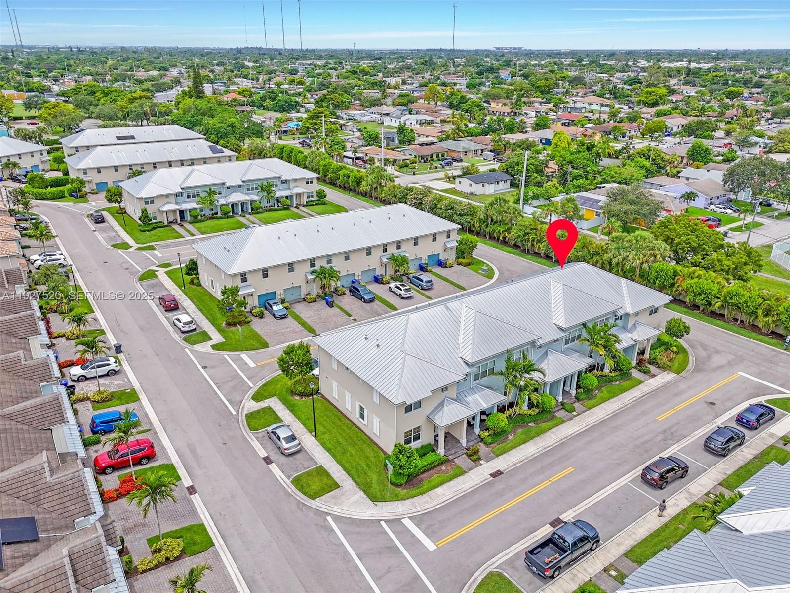 HILLCREST COUNTRY CLUB SO - Residential Lease