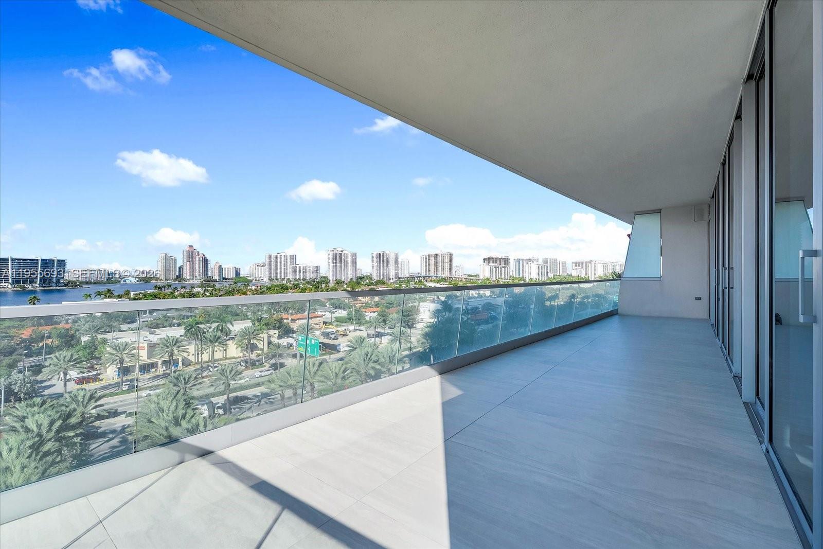 NORTH BISCAYNE BEACH AMEN - Residential