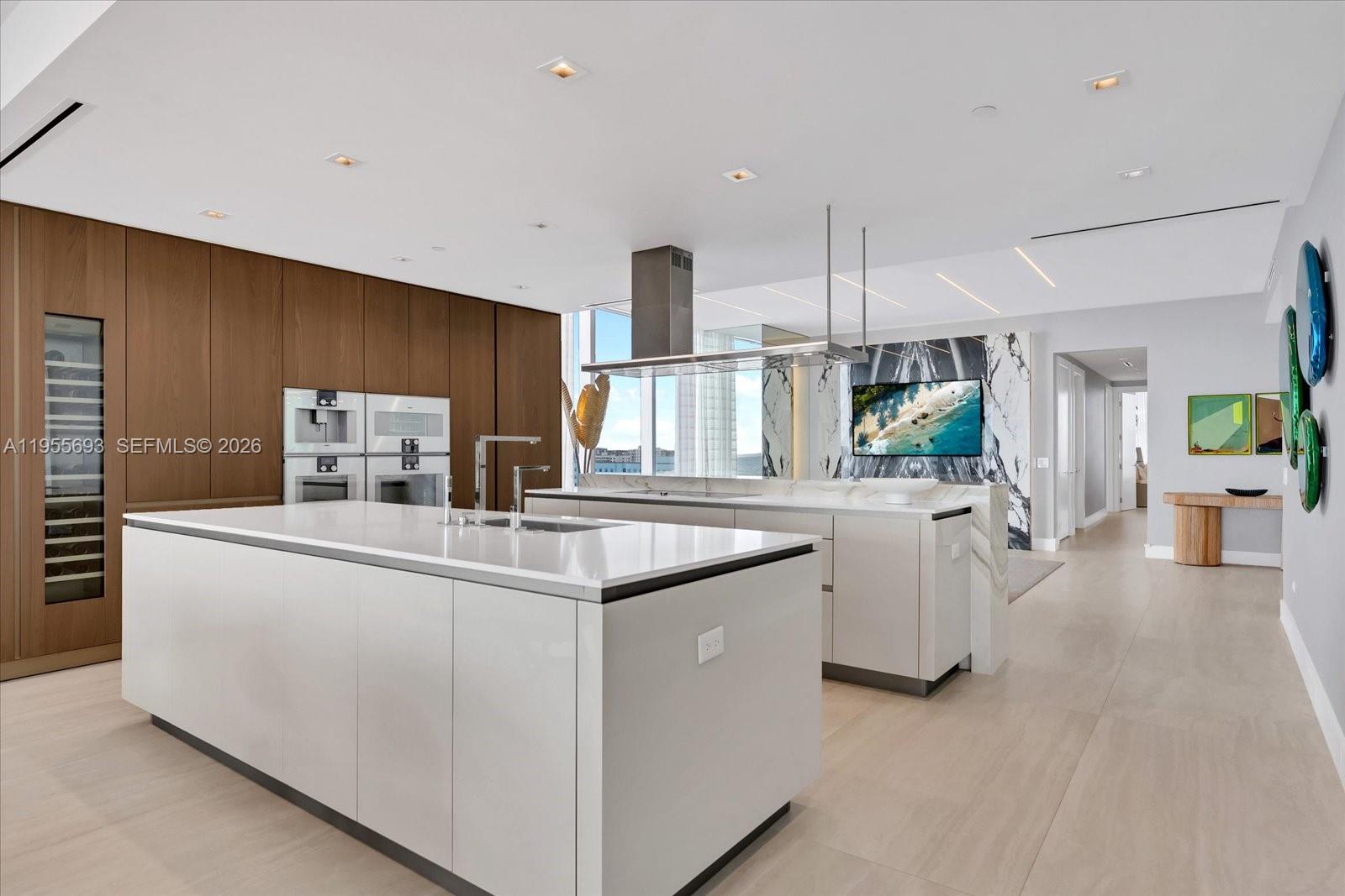 NORTH BISCAYNE BEACH AMEN - Residential