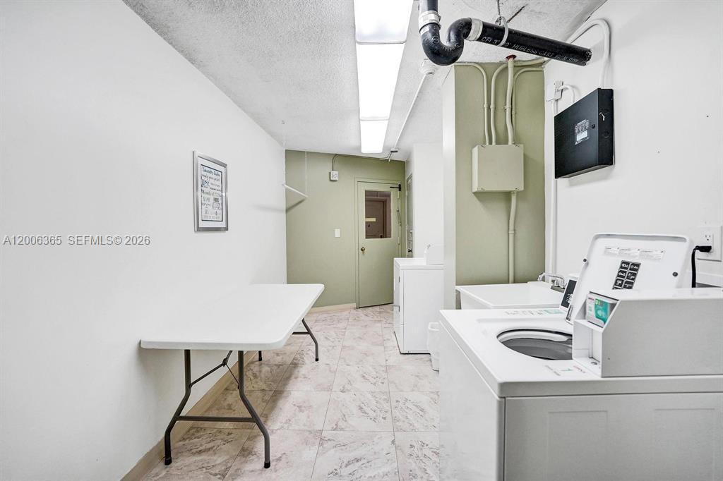 LAKE POINT TOWER CONDOMIN - Residential
