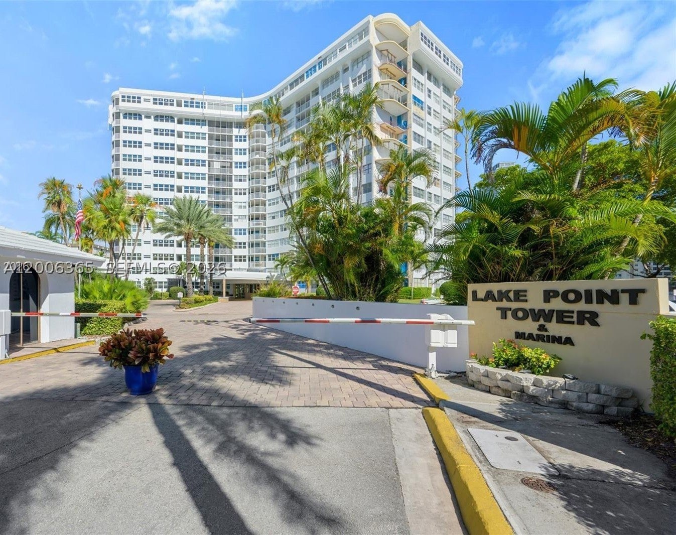 100 Golden Isles Dr 810, Hallandale Beach FL 33009