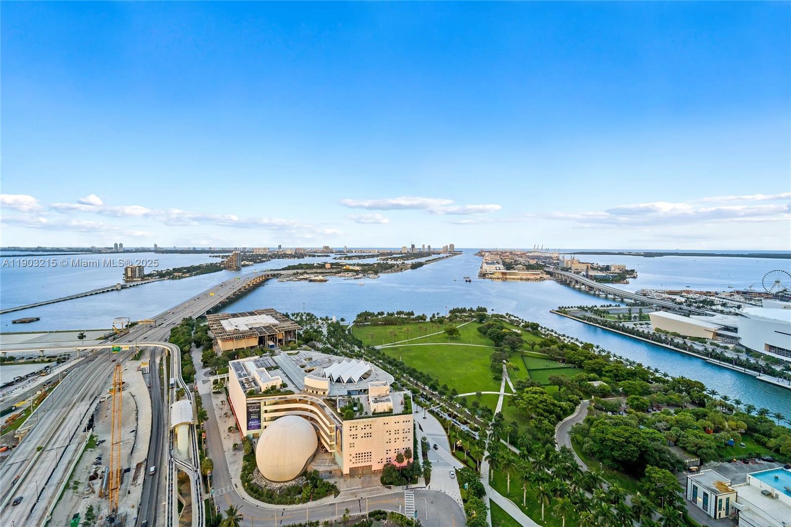 MARQUIS CONDO - Residential