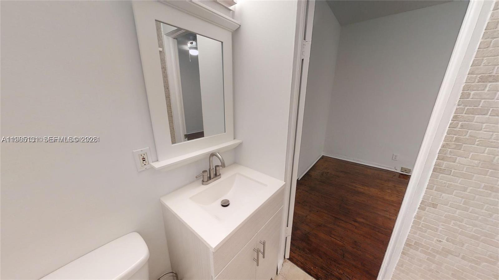 DELPHINE CONDO - Residential Lease