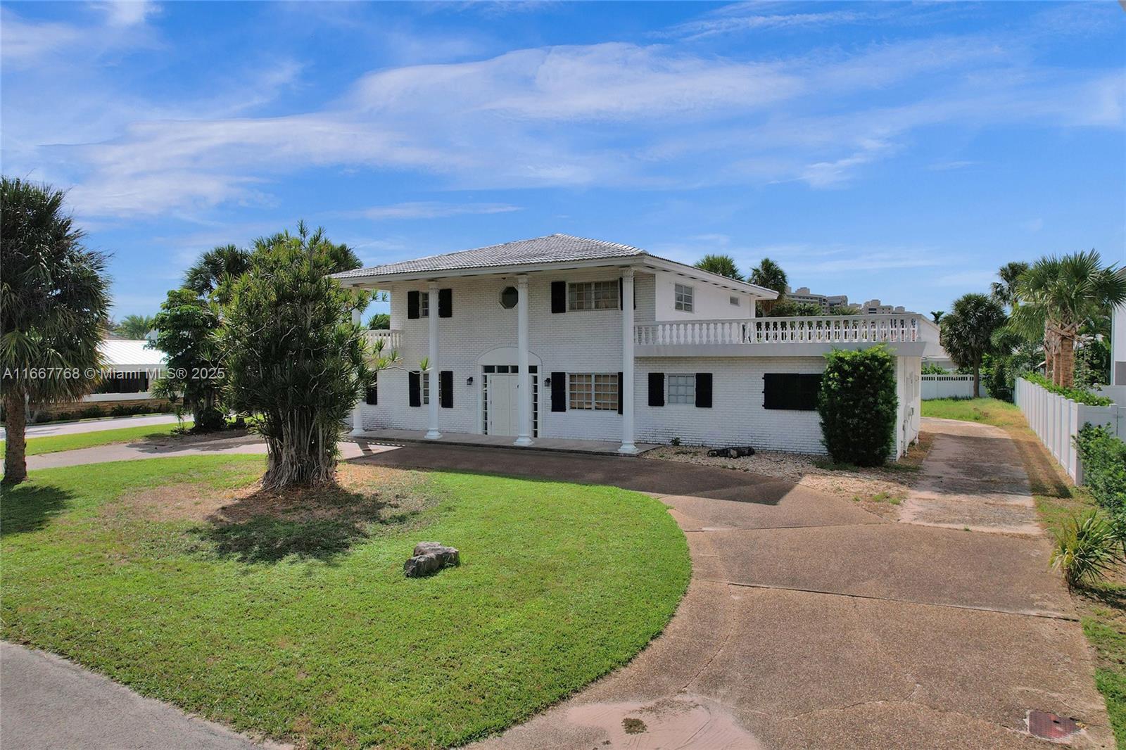 6 Tahoe Ln