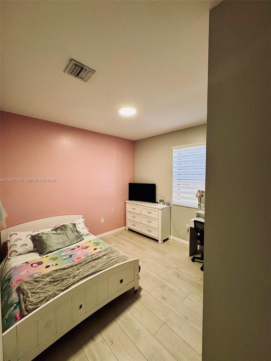 HEMINGWAY POINT - Residential