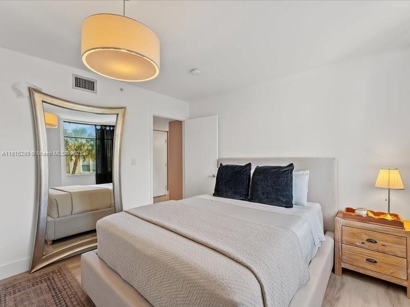 THE DANTON CONDO - Residential