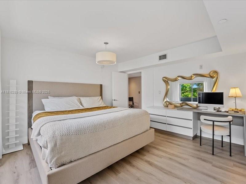 THE DANTON CONDO - Residential