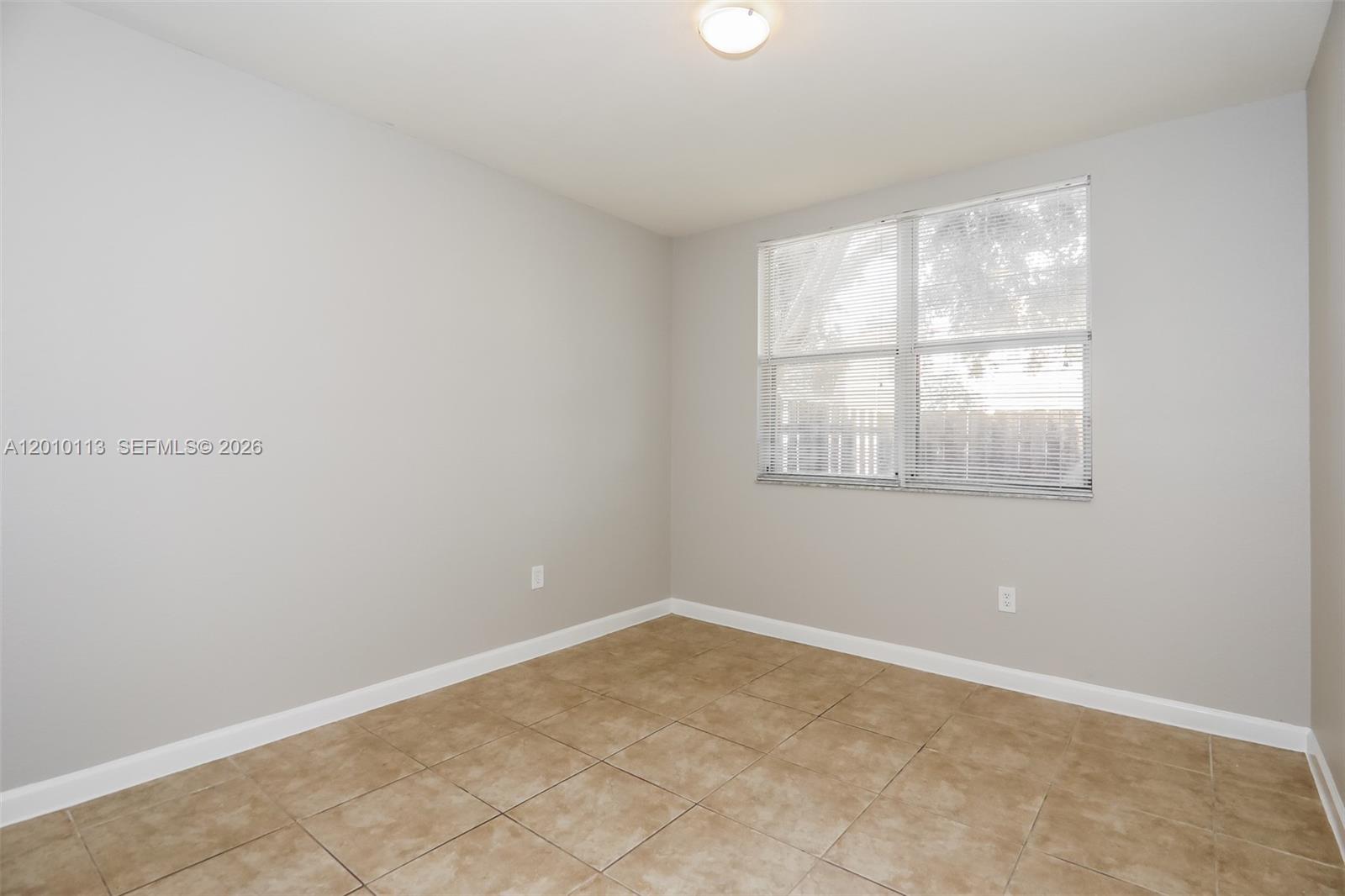 1495 NE 33rd Ave 102