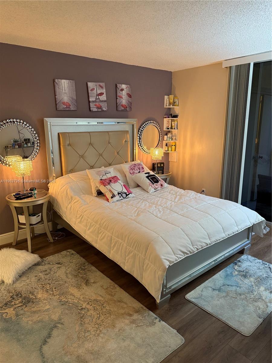 CYPRESS CHASE NORTH NO 4 - Residential