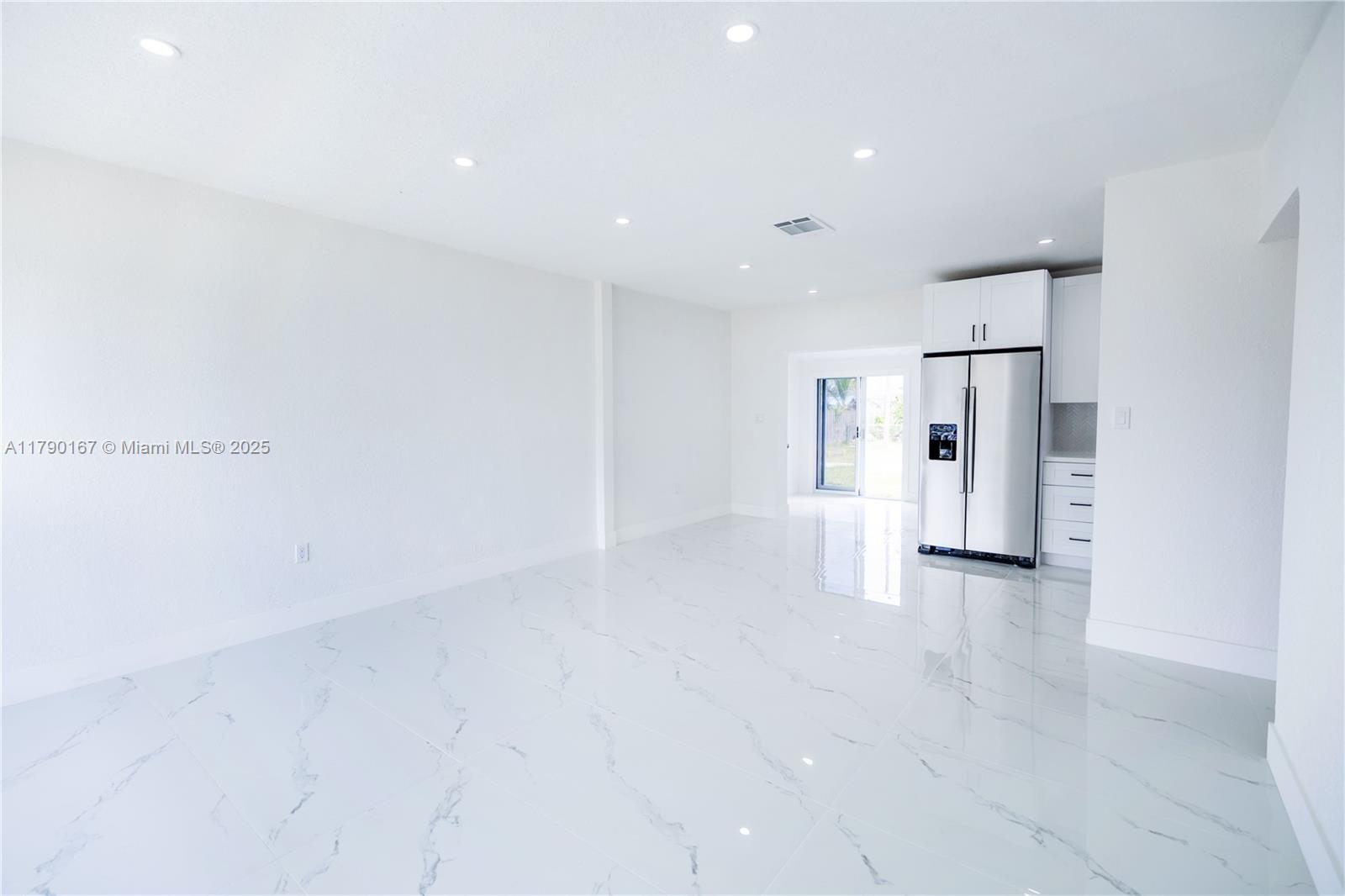 1625 NW 9th Ct