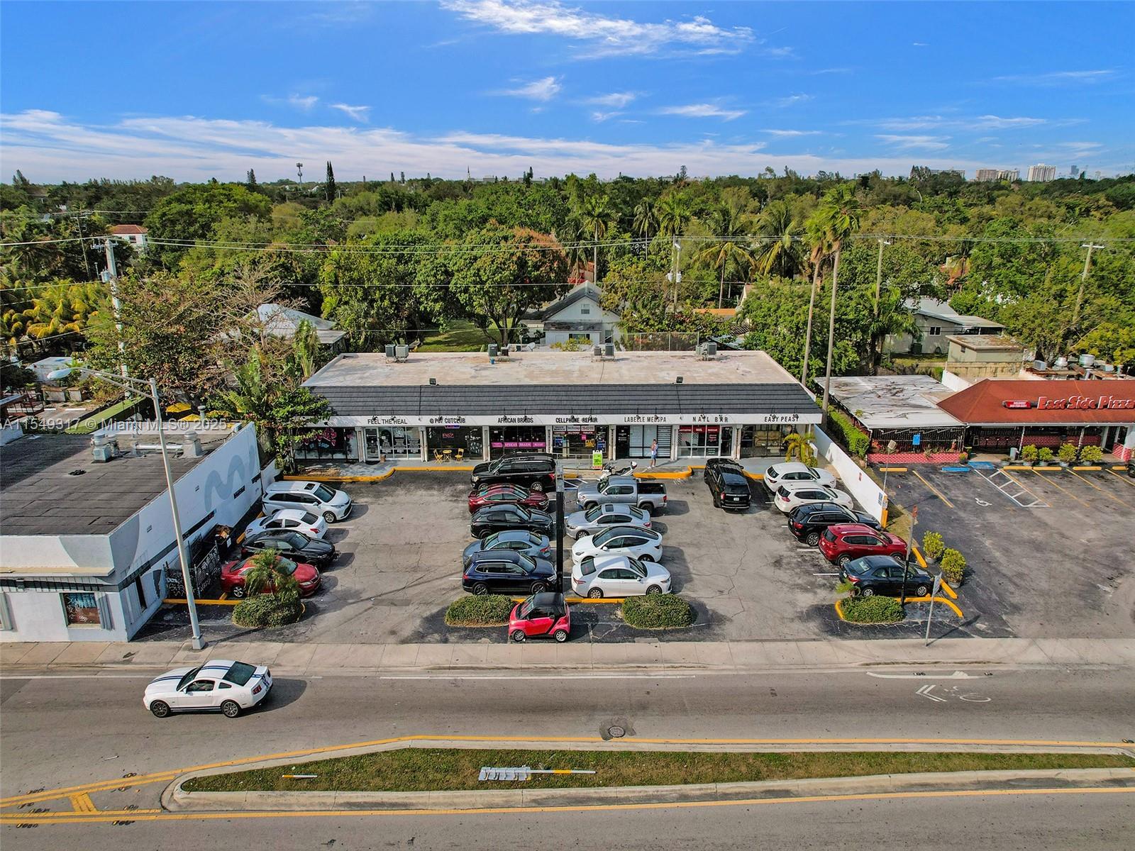 View photos, virtual tours, details... 723 NE 79