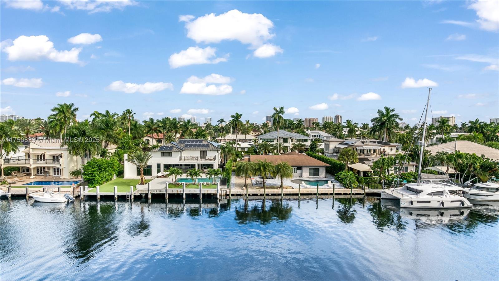 160 Isle Of Venice Dr 402, Fort Lauderdale, Broward County, Florida - 3 Bedrooms  
4 Bathrooms - 