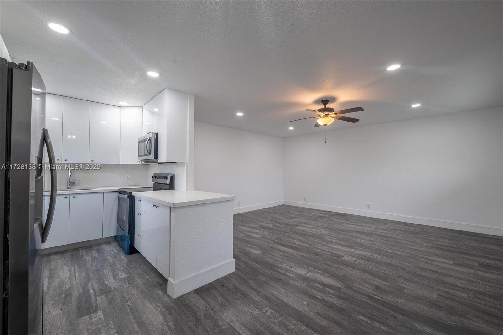 KINGS POINT BRITTANY COND - Residential Lease