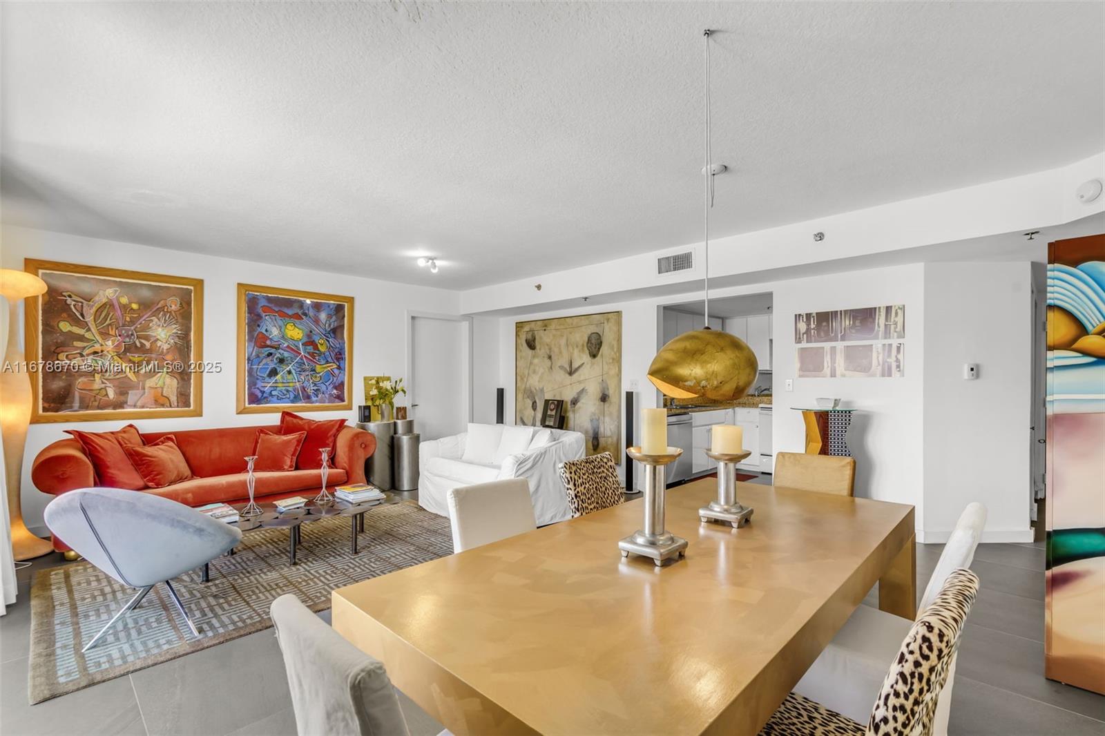 227 Michigan Ave 304