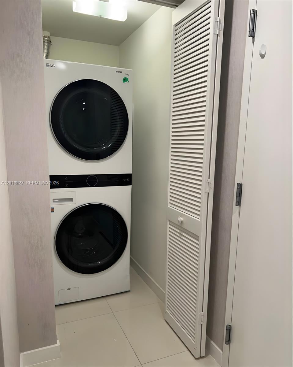 MIDTOWN DORAL CONDO 4 - Residential